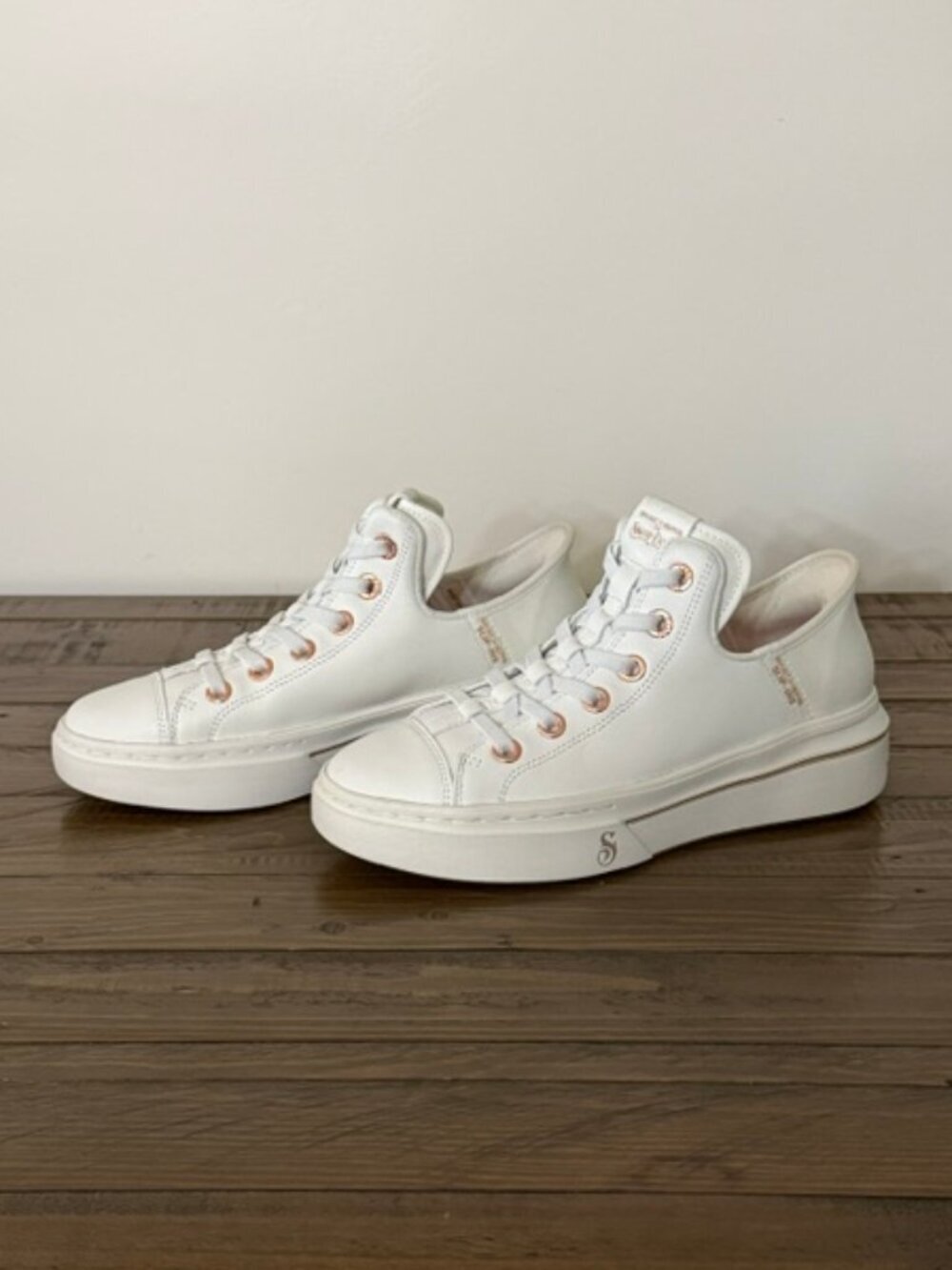 Skechers x Snoop Dogg Slip-Ins Snoop One OG White Leather Sneakers Women's 7.5